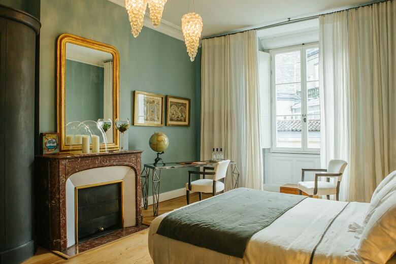Hostal La Course