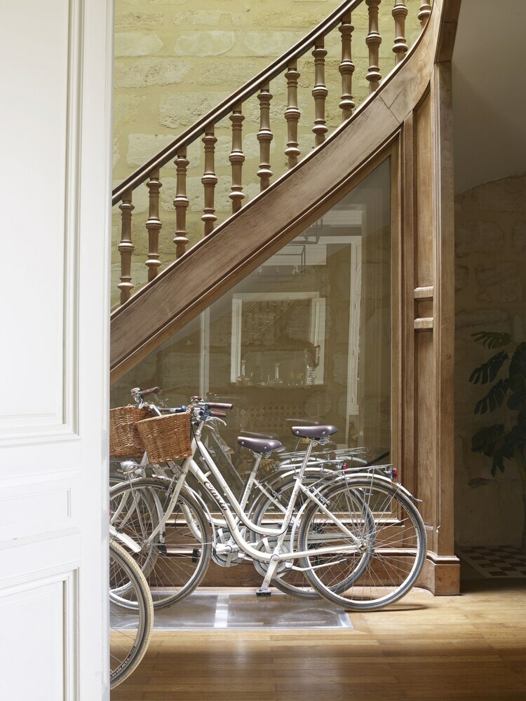Hostal La Course