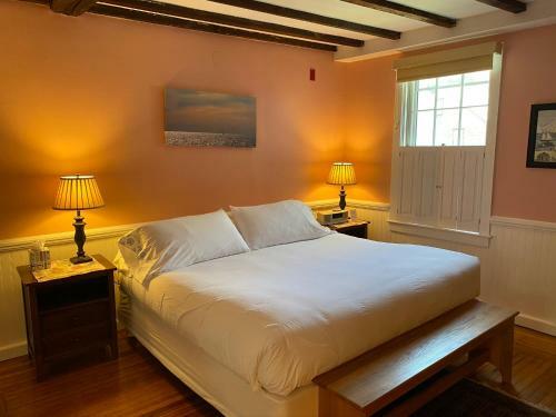 Posada Howland House Inn