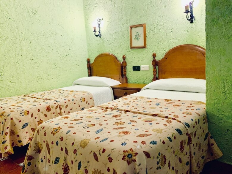 Hotel Hermanos Macias