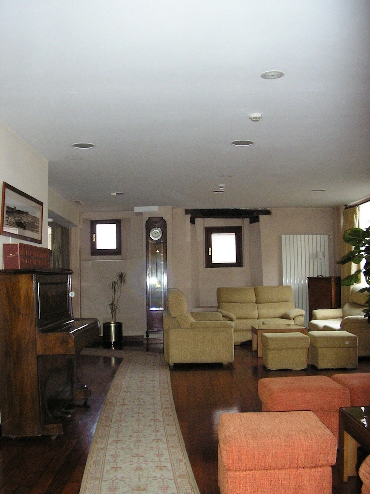 Hostal Hospederia Porta Coeli