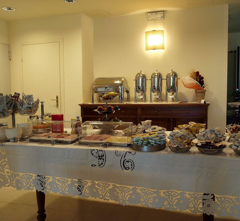 International Hotel Iseo