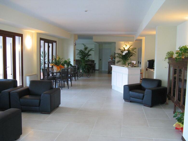 International Hotel Iseo