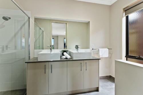 Point Cook Villas - Melbourne