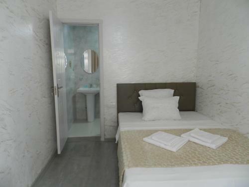 Hostal Tigran Guest House