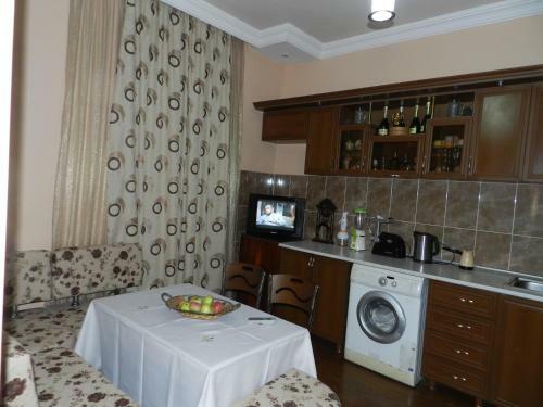 Hostal Tigran Guest House