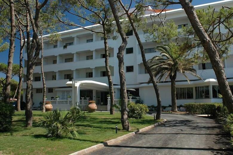 Domizia Palace Hotel