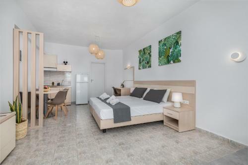 V&c Paradise Apartments