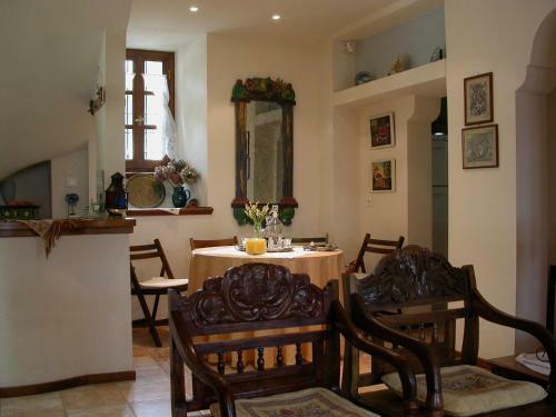 Hostal Guesthouse Kalosorisma