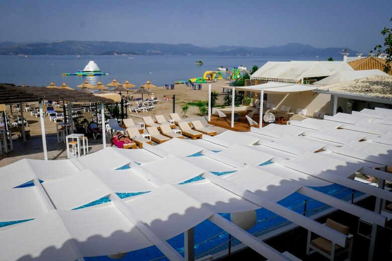 Ammos Apartments