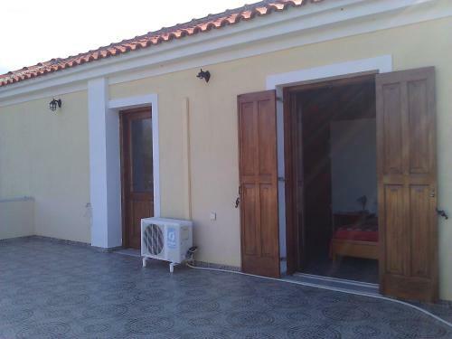 Apartamentos Lela Kaptani Eftalou Olive Grove