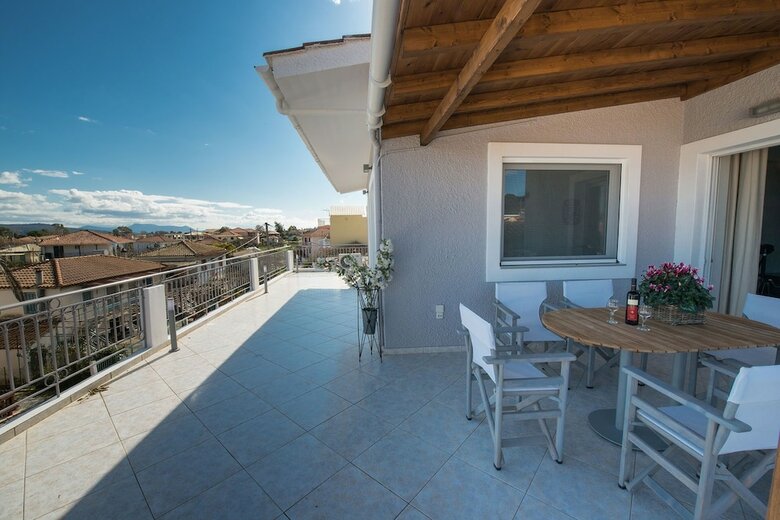 Regalo Apartments
