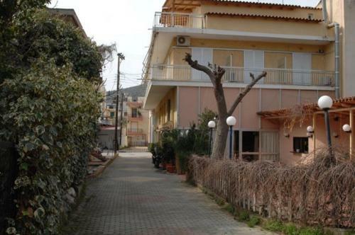 Dimitra Apartments