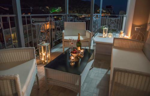 Hostal Leonidas House