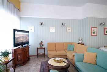 Hotel Colorado