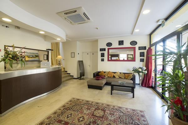 Hotel Crosal