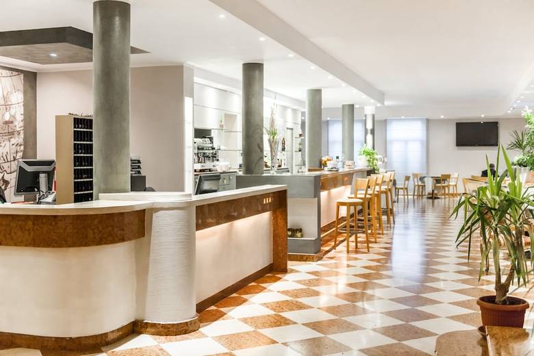 Club Hotel La Vela