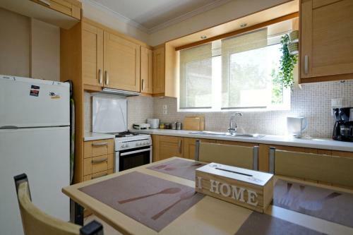 Kostas Cozy Apartment II