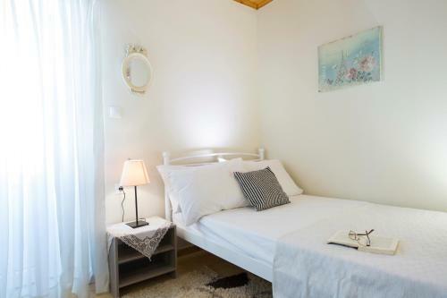 Lefkas Cottage House