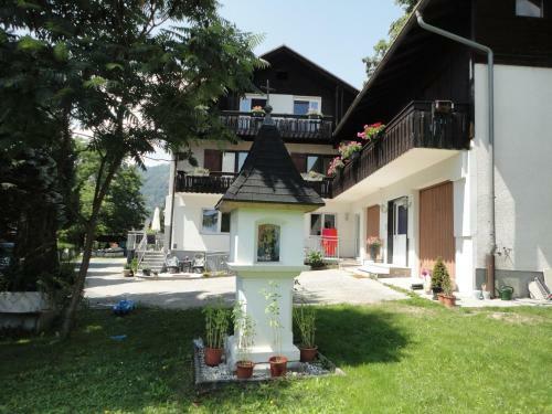 Apartamento Ferienhaus Burgblick