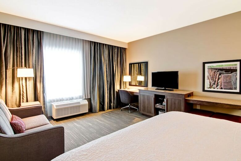Hotel Hampton Inn & Suites By Hilton Grande Prairie