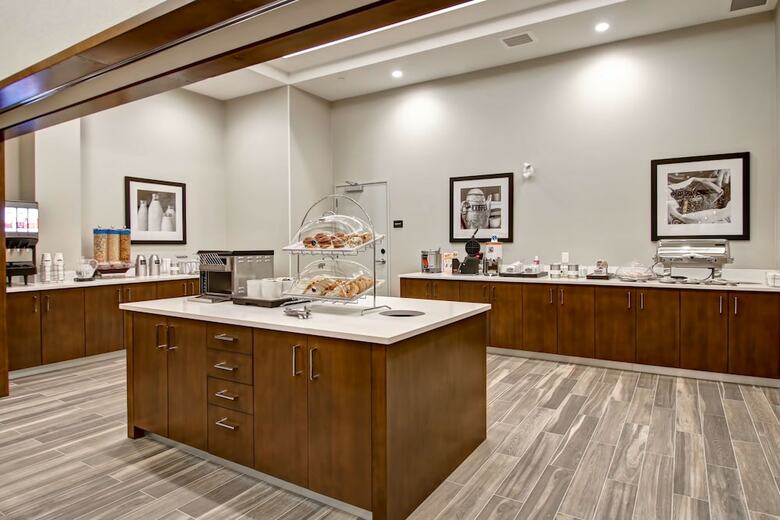 Hotel Hampton Inn & Suites By Hilton Grande Prairie