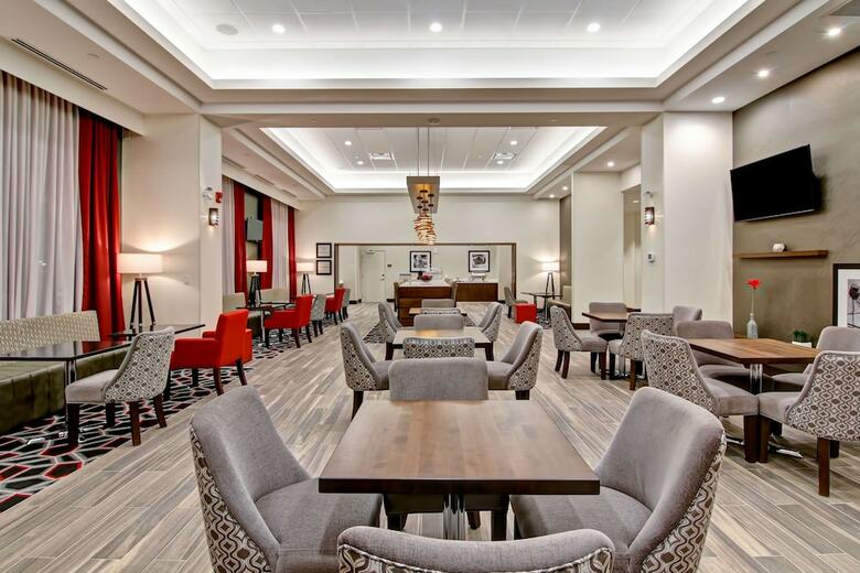 Hotel Hampton Inn & Suites By Hilton Grande Prairie