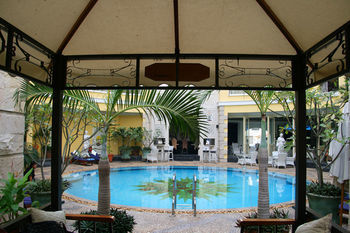 Hotel Four Seasons Place
