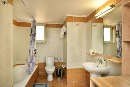 Iokasti Homes