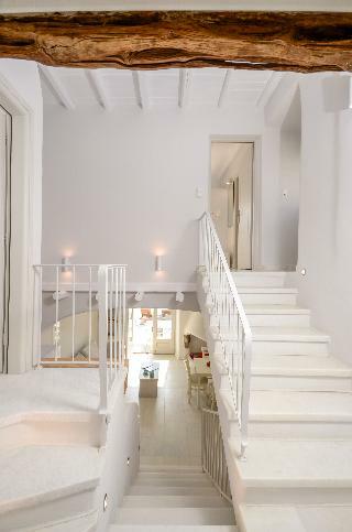 Naxian Queen Luxury Villas & Suites