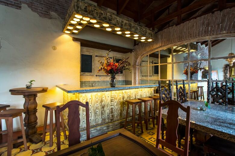 Naif Boutique Hotel & Gallery