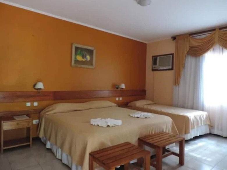 Hotel El Le�ador