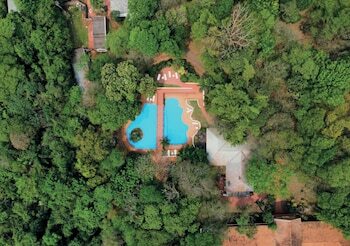 Hotel El Le�ador