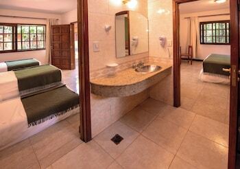 Hotel El Le�ador