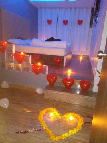 Hotel Toppers Corner