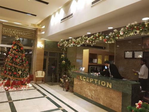 Asenappar Hotel