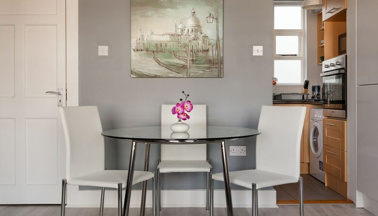Hostal Clifden House