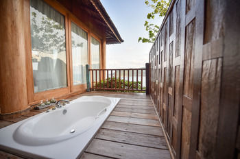 Hotel Santhiya Koh Phangan Resort & Spa