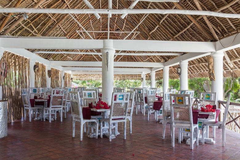 Hotel Lily Palm Resort