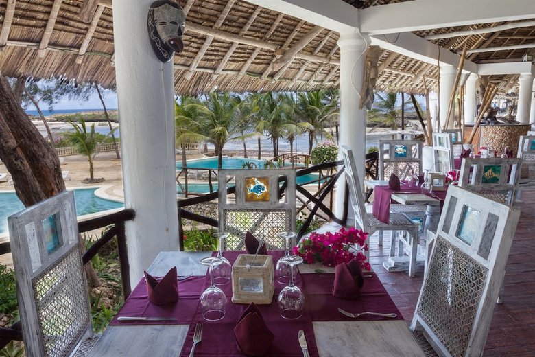 Hotel Lily Palm Resort