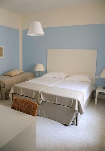 Hostal Alba Chiara Rooms
