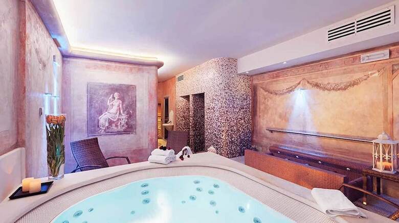 Hostal Relais Empire