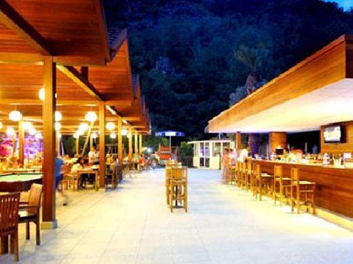 Hotel Julian Forest Suites