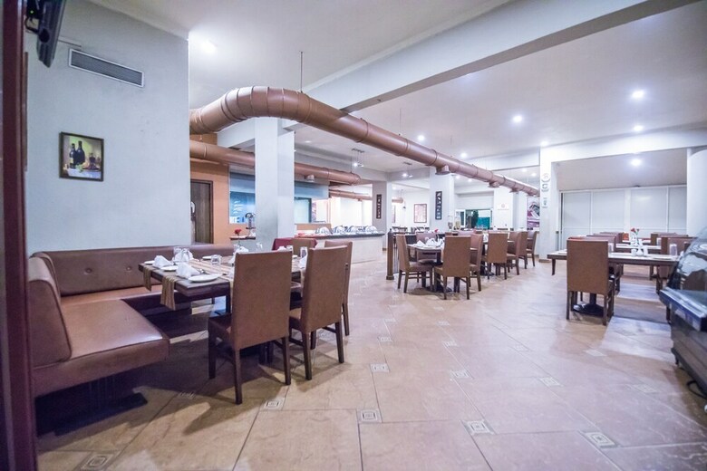 Hotel Neelam The Grand