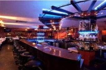 Hotel Que Huong Liberty 4