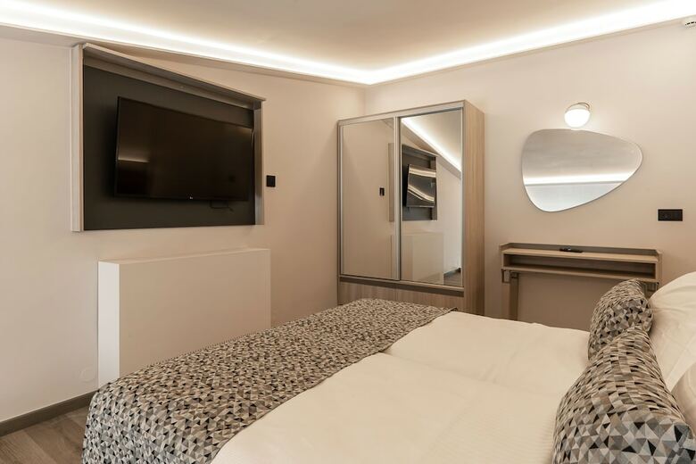 Hotel Aegean Pearl