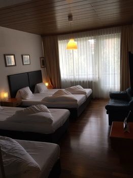 Art Hotel Binders