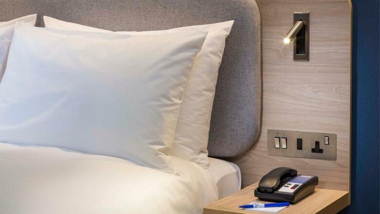 Hotel Express By Holiday Inn
