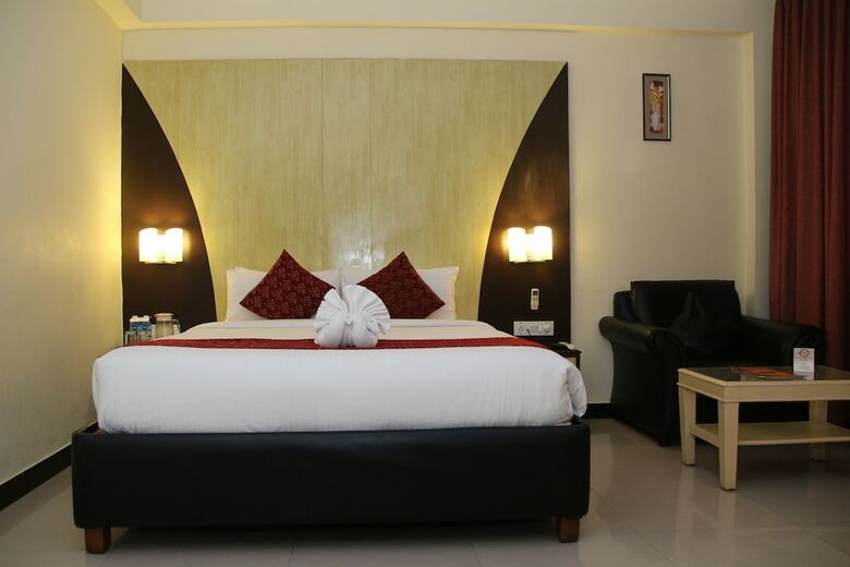 Hotel Ramanashree California Resort
