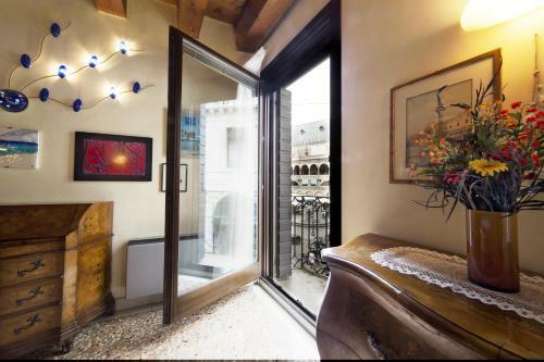 Padovaresidence Apartments - Luxury In Piazza Delle Erbe